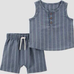 New with tags Carters Striped Blue Sleeveless Top and Shorts Set size 3m